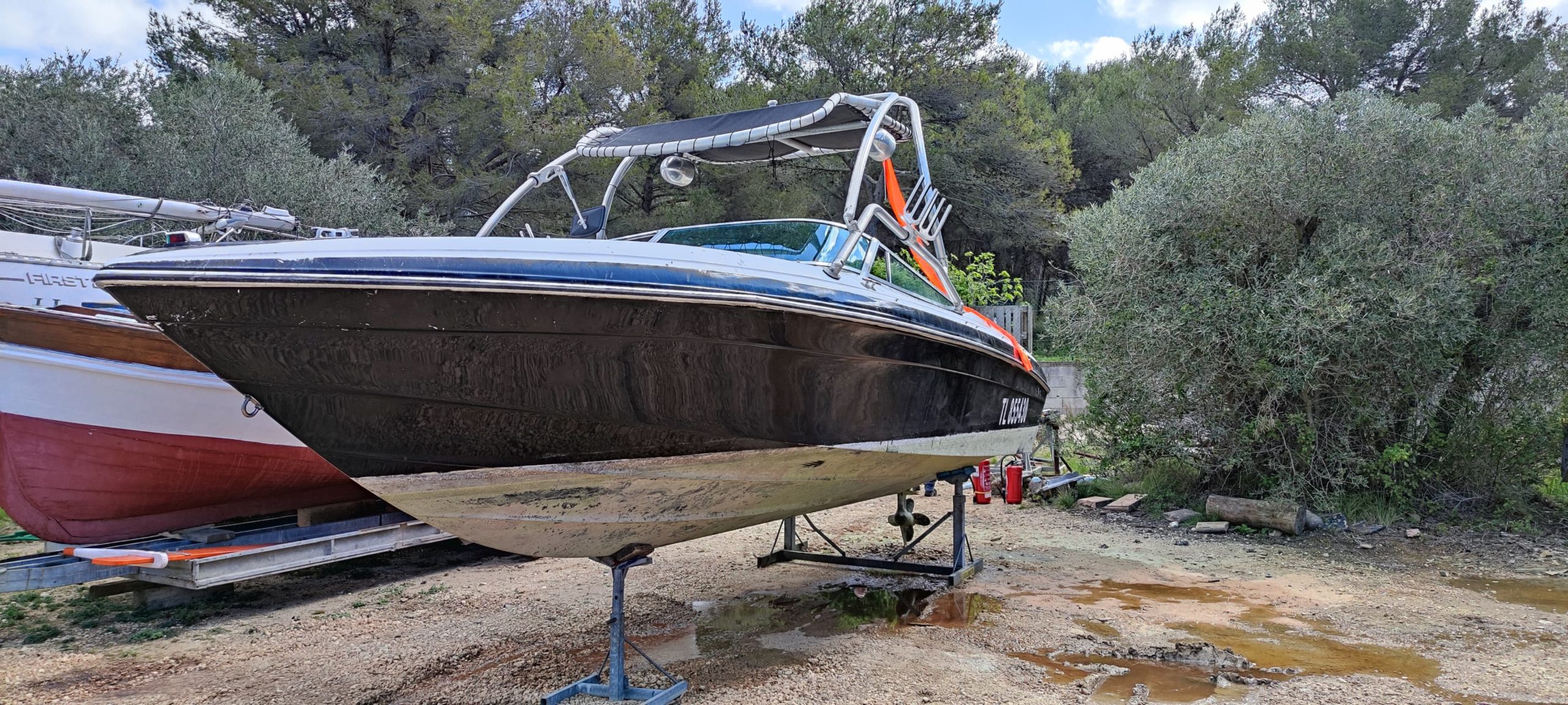 Bateau Rinker 236 Cuddy