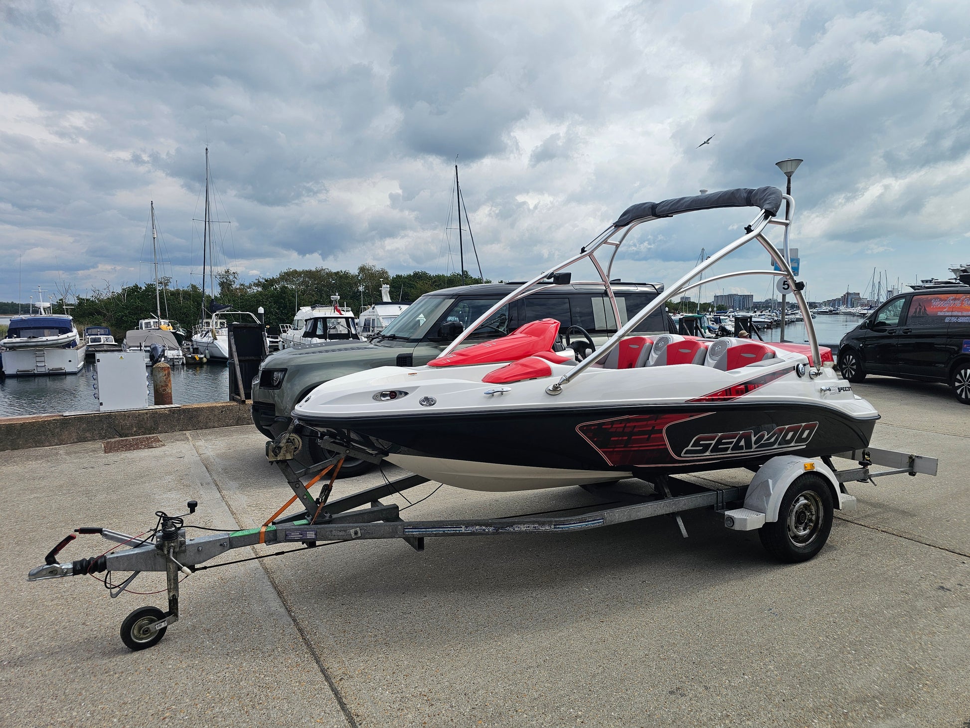 2009 Pre-owned Sea-Doo Boat 150 255hp