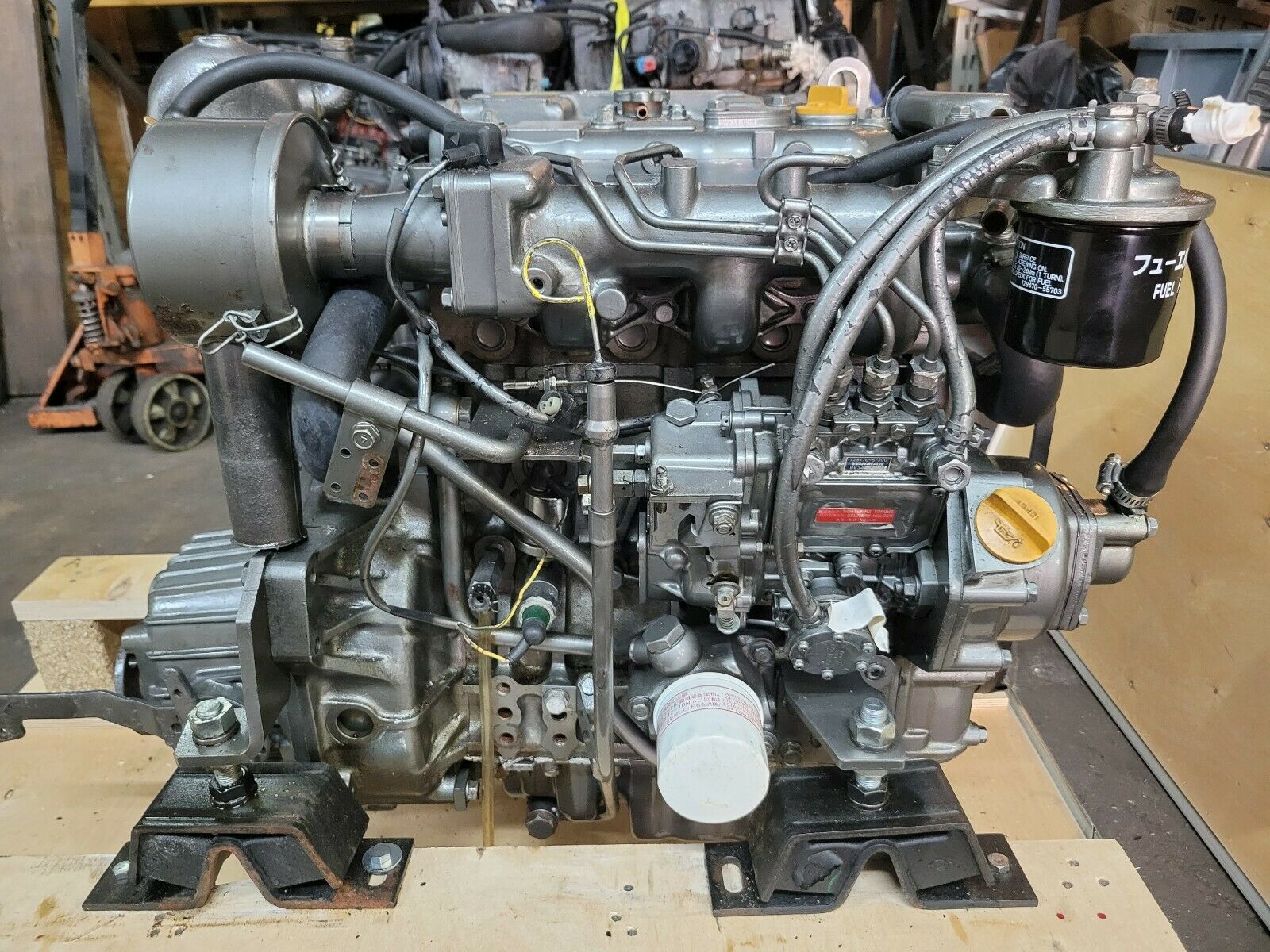 Yanmar 3JH2E marine diesel engine 39HP Excellent Recon with Kanzaki transmission