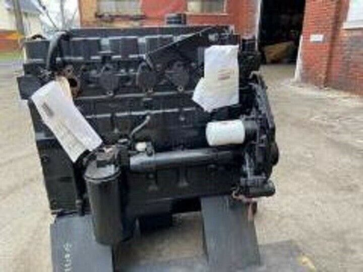 Navistar DT530 – Rebuilt – DIESEL ENGINE