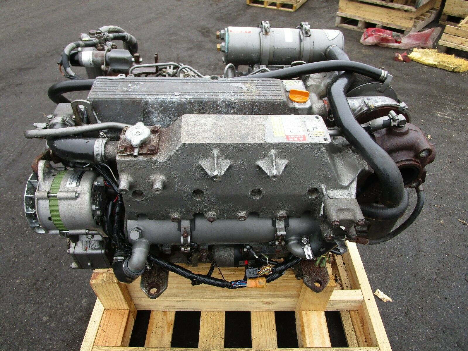 YANMAR 4LHA-DTP MARINE DIESEL ENGINE