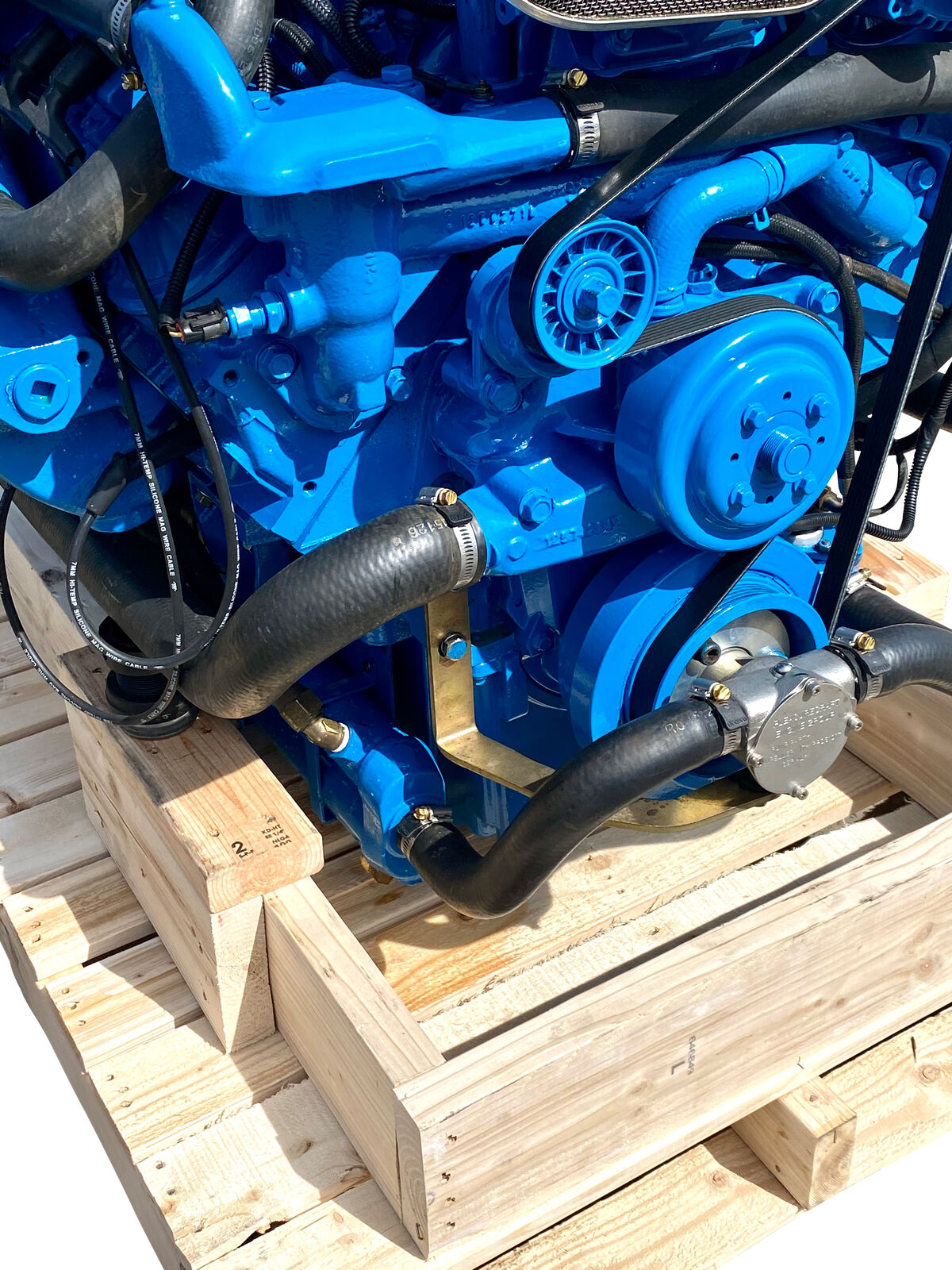 8.1L Crusader Remanufactured Engine - Image 2