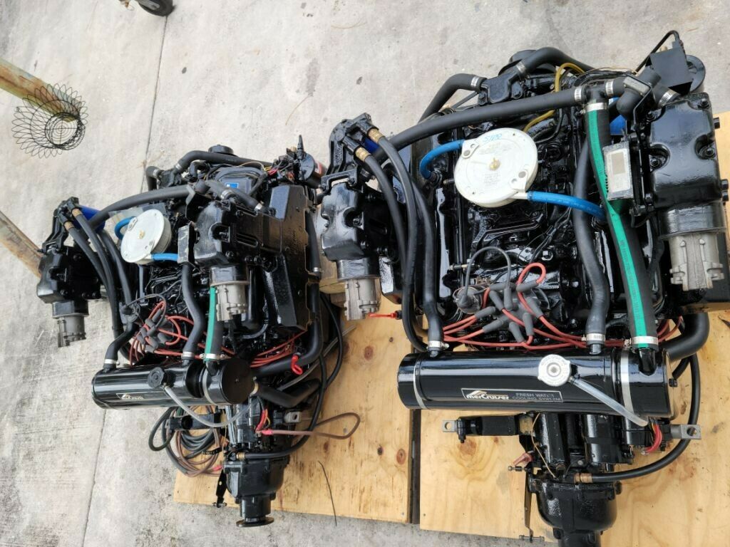 mecruiser twin inboard  454/340 hp with trans velvet drive ratio 1.91.1