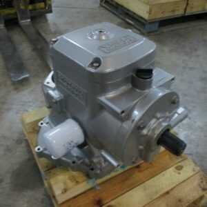 VOLVO PENTA IPS DRIVE UPPER UNIT NEW OEM SCRATCH AND DENT 22858396 3801813